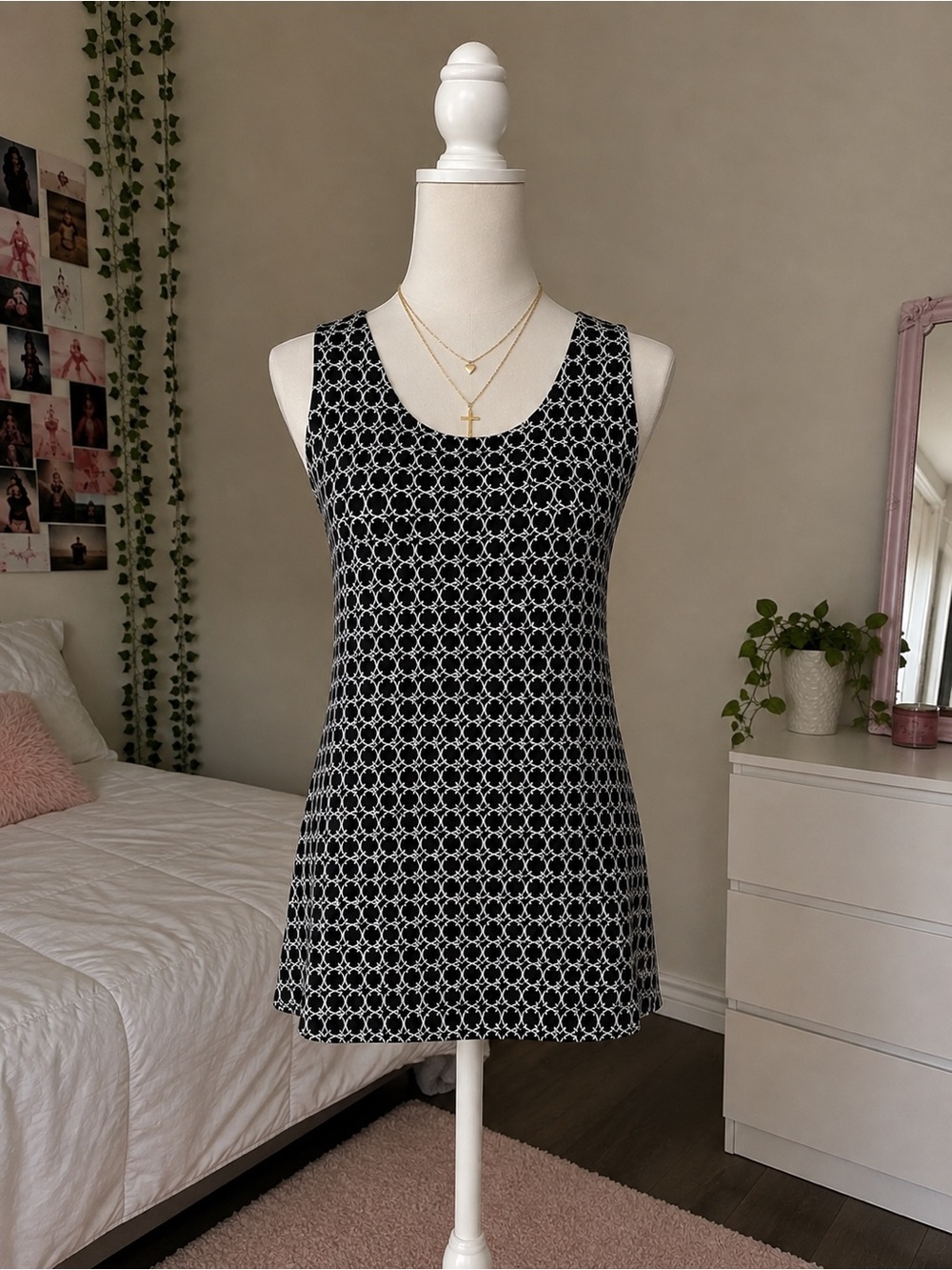 Black & White Geometric Tank shirt - Unbranded